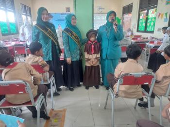 Kumpulkan 1.593 Liter, Sera Mijel Dilaunching di SDN Sawangan 01